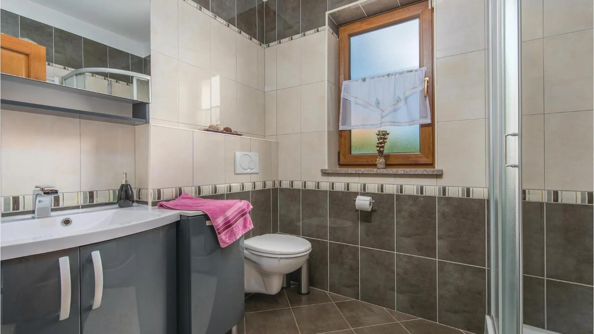 Nice Home In Kastelir With Kitchen 0*,